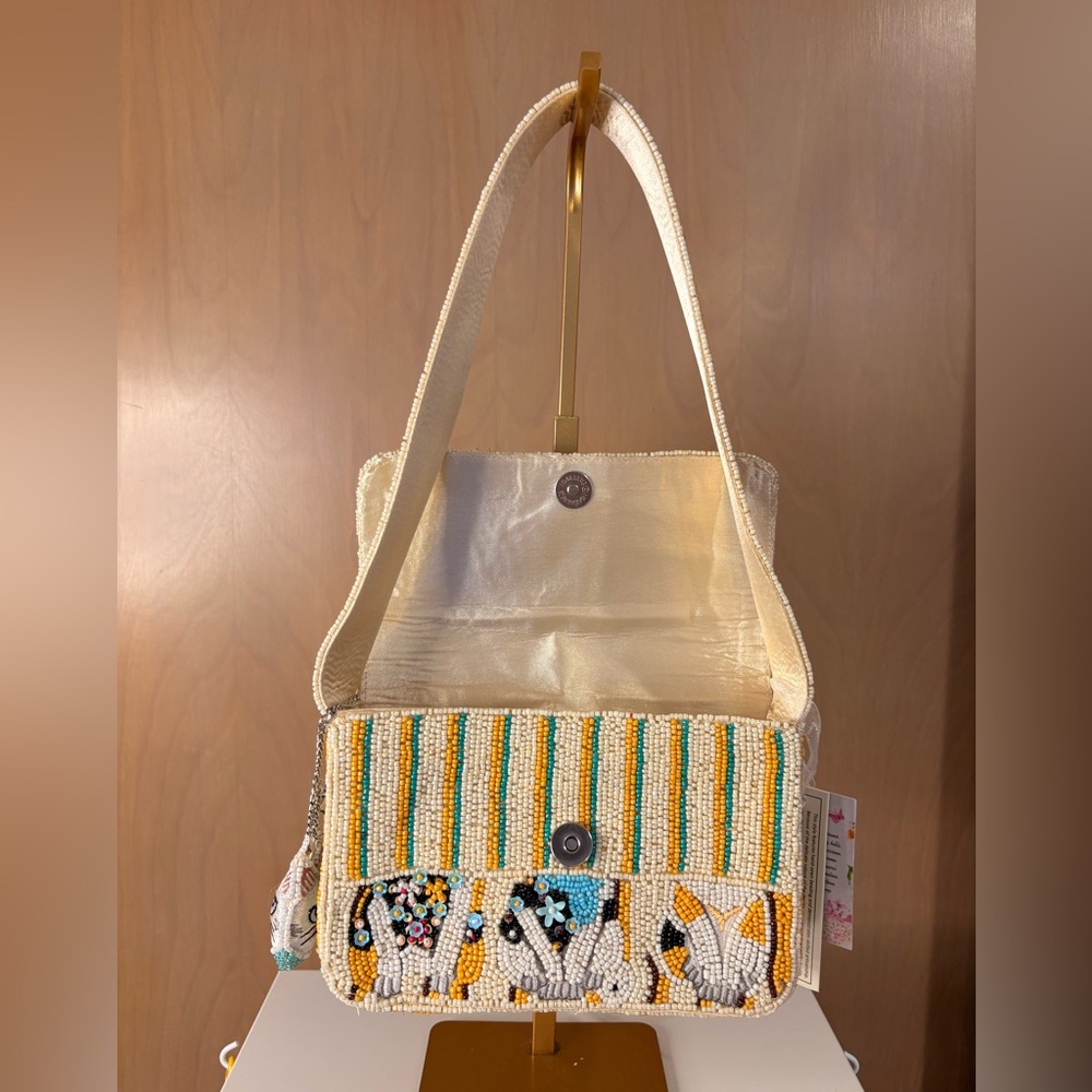 Beaded Cat Panel Shoulder Bag in Yellow Multicolor - Picture 4 of 4